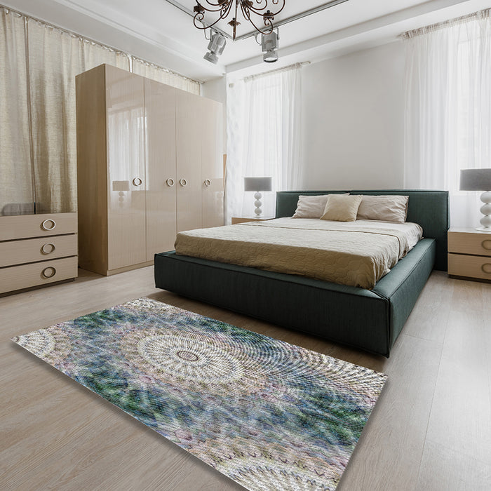 Patterned Silver Gray Novelty Rug in a Bedroom, pat1393