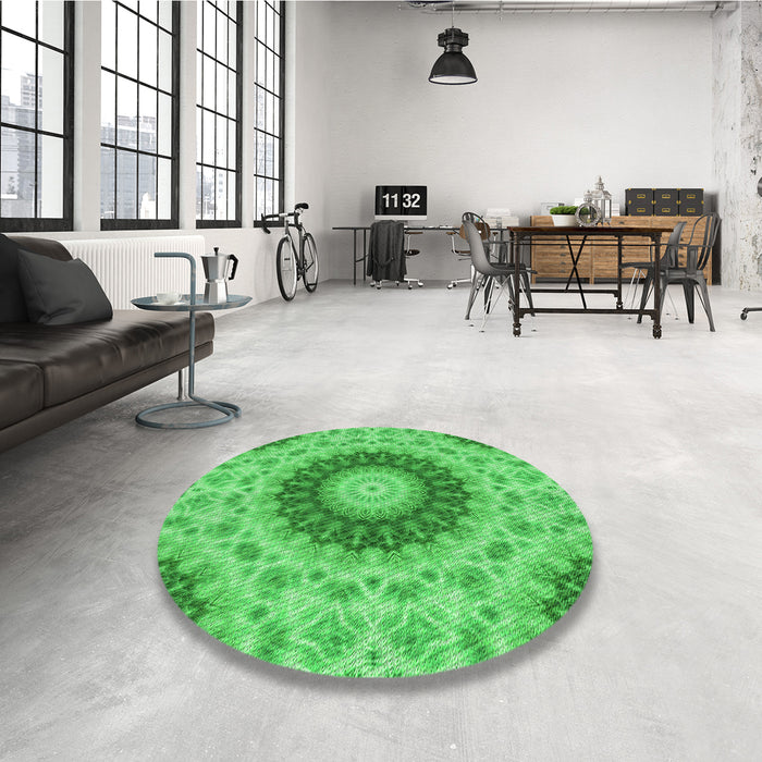 Round Patterned Neon Green Rug in a Office, pat1394grn