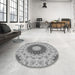 Round Patterned Smokey Gray Rug in a Office, pat1394gry