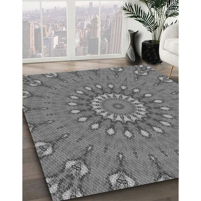 Machine Washable Transitional Grey Gray Rug in a Family Room, wshpat1397gry