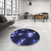 Round Patterned Night Blue Rug in a Office, pat14blu