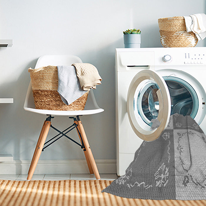 Machine Washable Transitional Platinum Gray Rug in a Washing Machine, wshpat1413gry