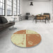 Round Patterned Harvest Gold Novelty Rug in a Office, pat1413