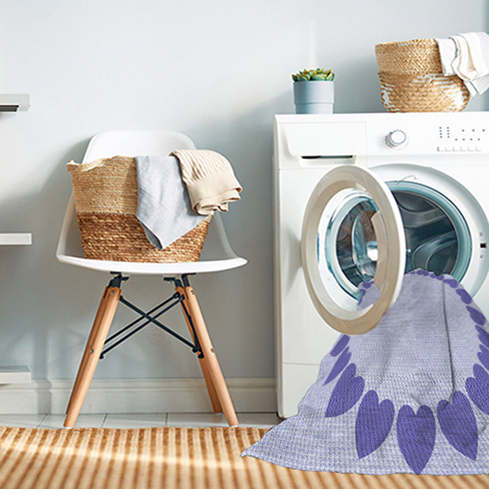Machine Washable Transitional Lavender Blue Rug in a Washing Machine, wshpat1414blu