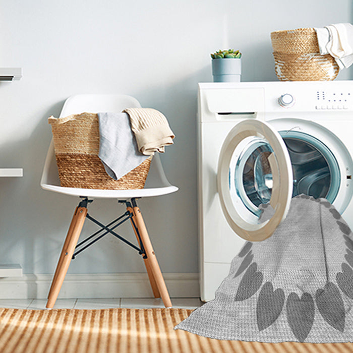 Machine Washable Transitional Platinum Gray Rug in a Washing Machine, wshpat1414gry