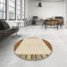 Round Patterned Golden Blonde Gold Rug in a Office, pat1415brn