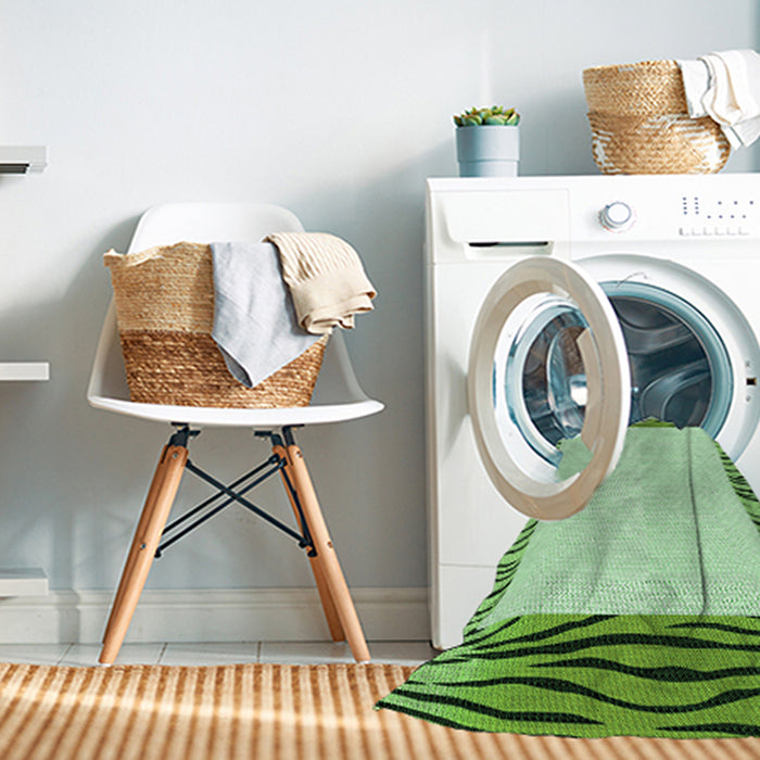Machine Washable Transitional Green Rug in a Washing Machine, wshpat1415grn