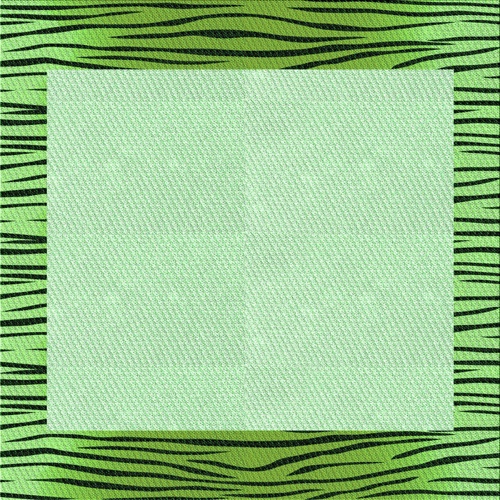 Round Machine Washable Transitional Green Rug, wshpat1415grn