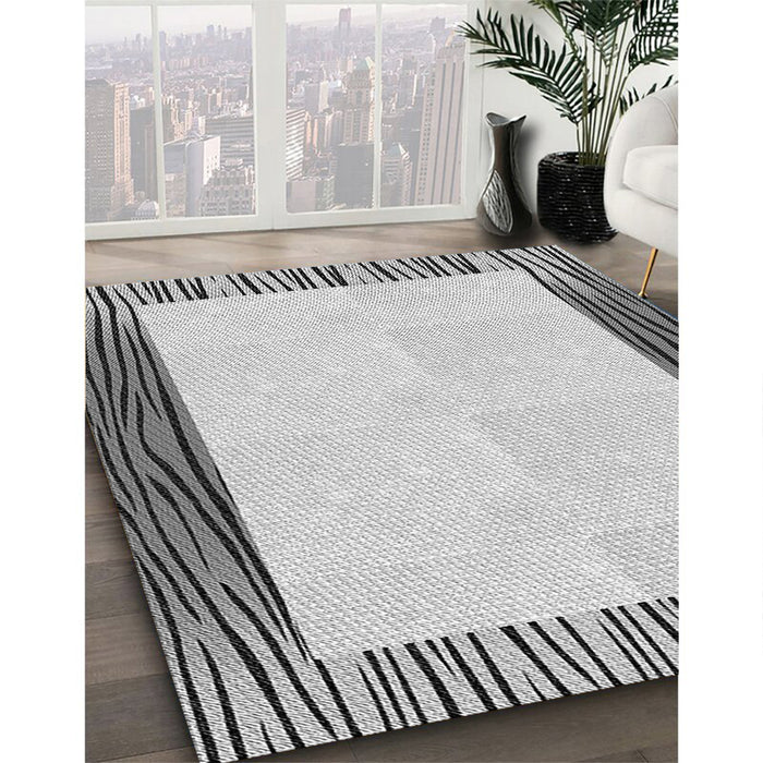Patterned Platinum Gray Rug in Family Room, pat1416gry