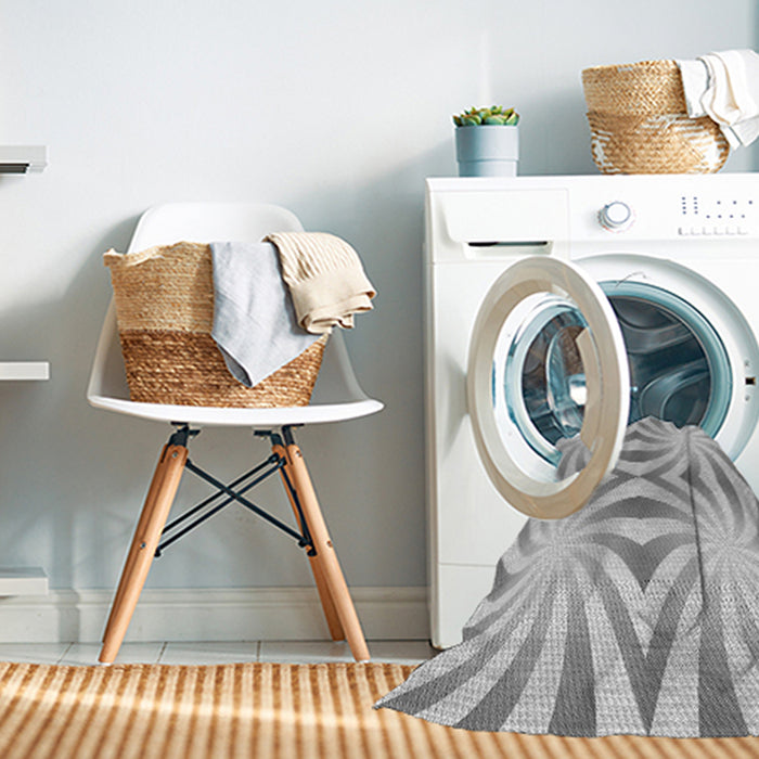 Machine Washable Transitional Gunmetal Gray Rug in a Washing Machine, wshpat142gry