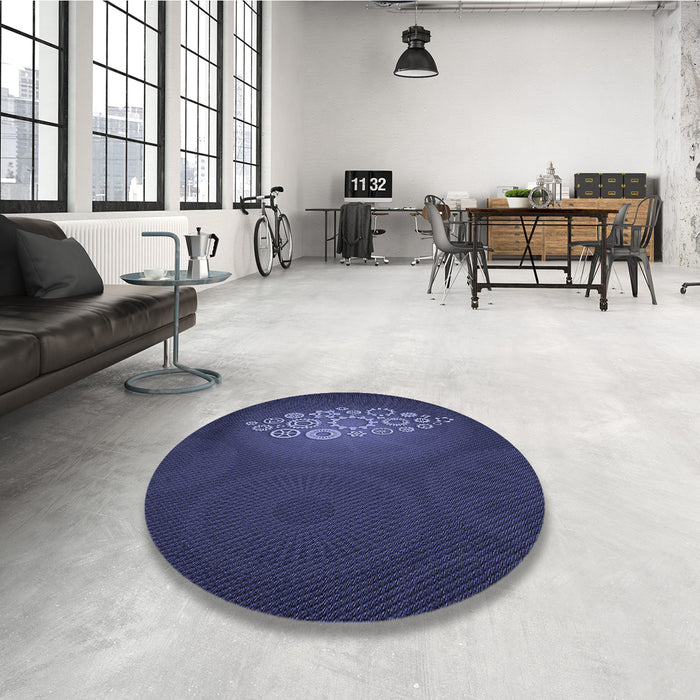 Round Patterned Night Blue Rug in a Office, pat1424blu