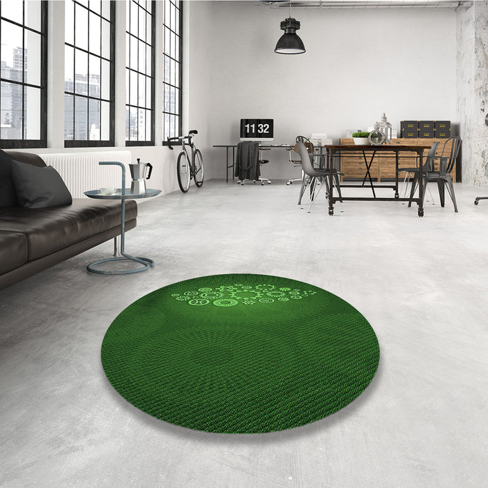 Round Patterned Green Rug in a Office, pat1424grn