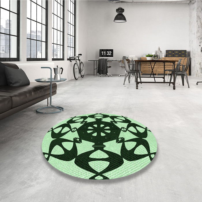 Round Patterned Dark Forest Green Rug in a Office, pat1425grn
