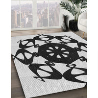 Patterned Platinum Gray Novelty Rug, pat1425