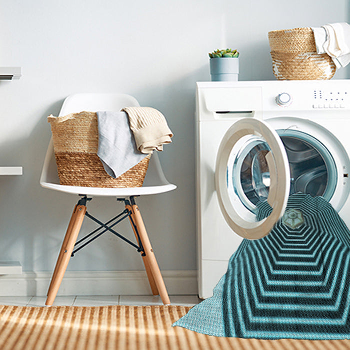 Machine Washable Transitional Diamond Blue Rug in a Washing Machine, wshpat1427lblu