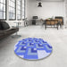 Round Patterned Blue Rug in a Office, pat1434blu