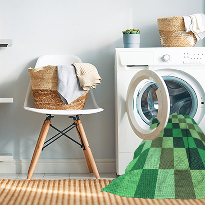 Machine Washable Transitional Green Rug in a Washing Machine, wshpat1441grn