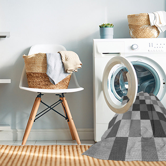 Machine Washable Transitional Cloud Gray Rug in a Washing Machine, wshpat1441gry