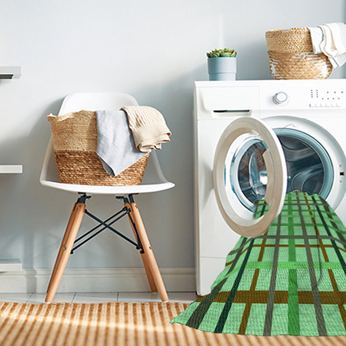 Machine Washable Transitional Green Rug in a Washing Machine, wshpat1445grn