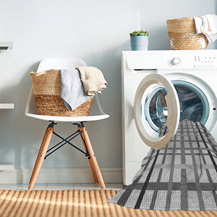 Machine Washable Transitional Platinum Silver Gray Rug in a Washing Machine, wshpat1445gry