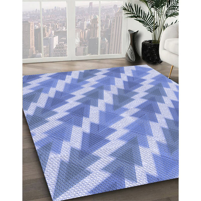 Patterned Royal Blue Rug in Family Room, pat1447blu