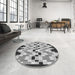 Round Patterned Gray Rug in a Office, pat1462gry