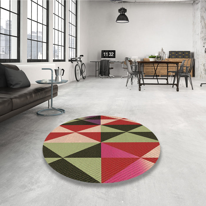 Round Patterned Tomato Red Rug in a Office, pat1463brn