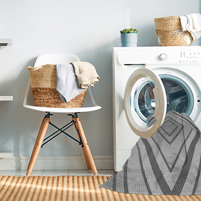 Machine Washable Transitional Platinum Gray Rug in a Washing Machine, wshpat1465gry
