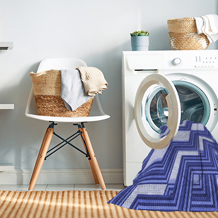 Machine Washable Transitional Sky Blue Rug in a Washing Machine, wshpat1476blu