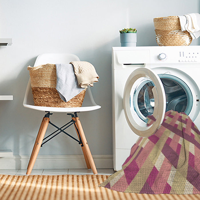 Machine Washable Transitional Pink Rug in a Washing Machine, wshpat1478brn