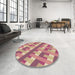 Round Patterned Pink Rug in a Office, pat1478brn