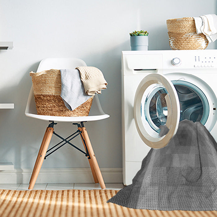 Machine Washable Transitional Carbon Gray Rug in a Washing Machine, wshpat148gry