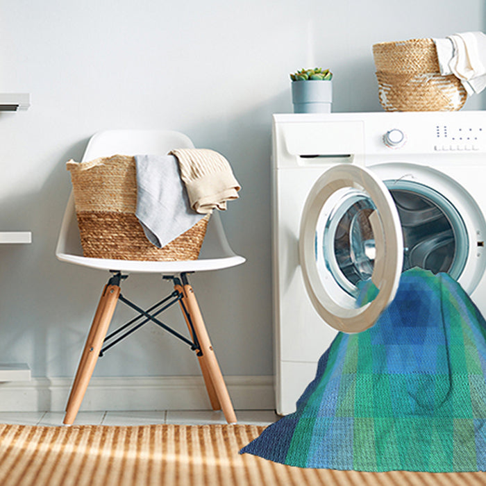 Machine Washable Transitional Dark Turquoise Green Rug in a Washing Machine, wshpat148lblu