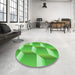 Round Patterned Emerald Green Rug in a Office, pat1480grn