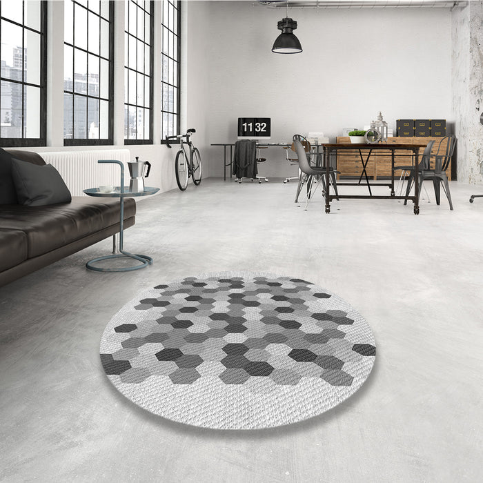 Round Patterned Platinum Gray Rug in a Office, pat1488gry