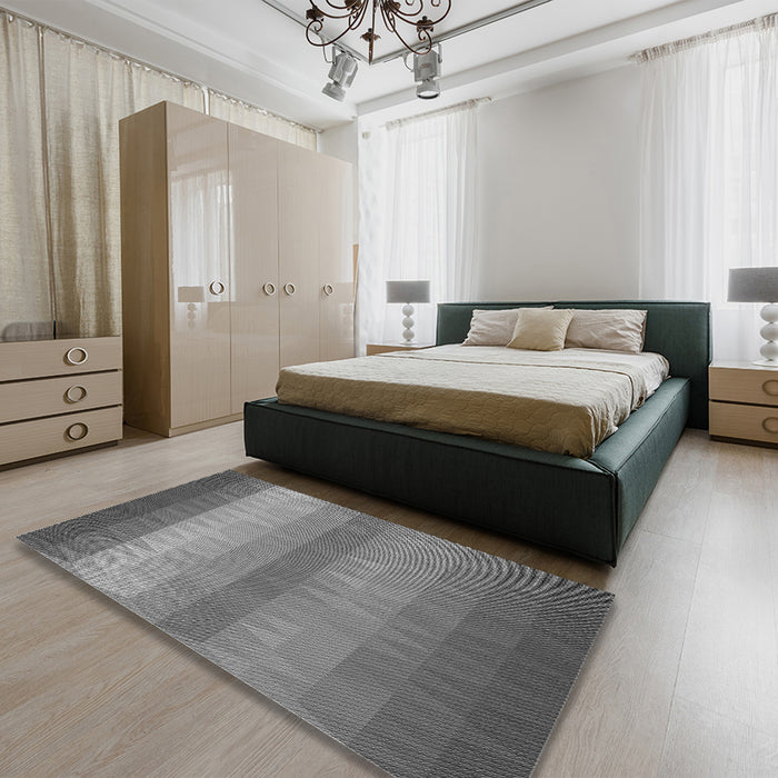 Patterned Gray Rug in a Bedroom, pat149gry