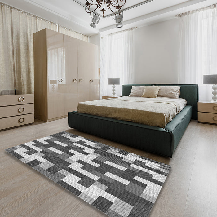 Round Machine Washable Transitional Cloud Gray Rug in a Office, wshpat1490gry