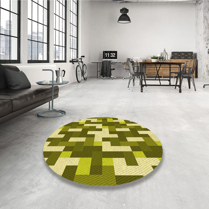 Round Patterned Oak Brown Rug in a Office, pat1490yw