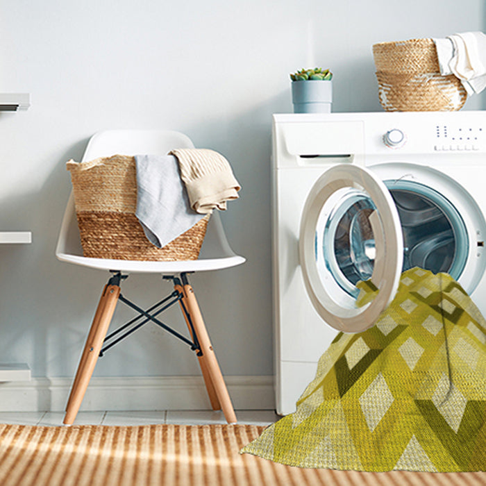 Machine Washable Transitional Bold Yellow Rug in a Washing Machine, wshpat1494yw