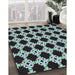 Patterned Mid Gray Novelty Rug in Family Room, pat1516