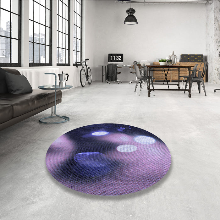 Round Patterned Medium Purple Rug in a Office, pat153blu