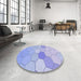 Round Patterned Blue Rug in a Office, pat1536blu