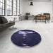 Round Patterned Night Blue Rug in a Office, pat154blu