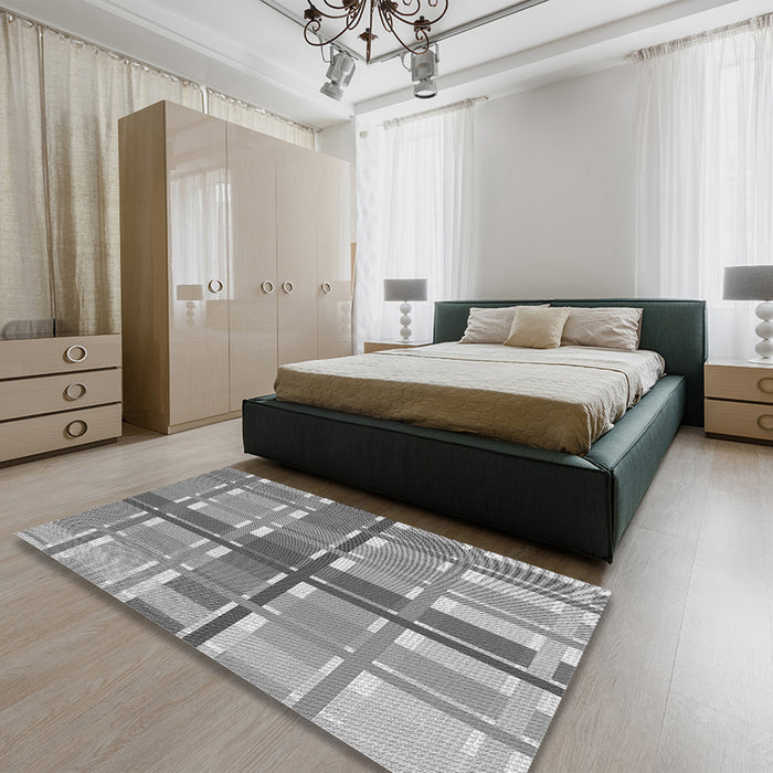 Patterned Smokey Gray Rug in a Bedroom, pat1553gry