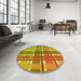 Round Patterned Green Rug in a Office, pat1553yw