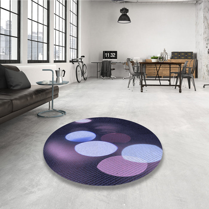 Round Patterned Periwinkle Purple Rug in a Office, pat156blu