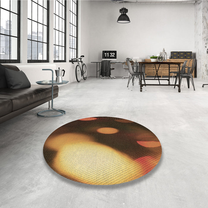 Round Patterned Red Rug in a Office, pat157brn