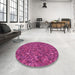 Round Patterned Neon Pink Rug in a Office, pat1571pur