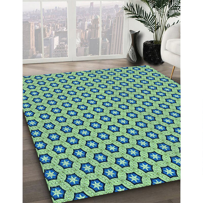 Machine Washable Transitional Green Rug in a Family Room, wshpat1574lblu