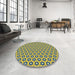 Round Machine Washable Transitional Yellow Rug in a Office, wshpat1574